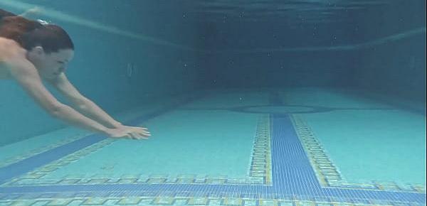  Sazan Cheharda on and underwater naked swimming